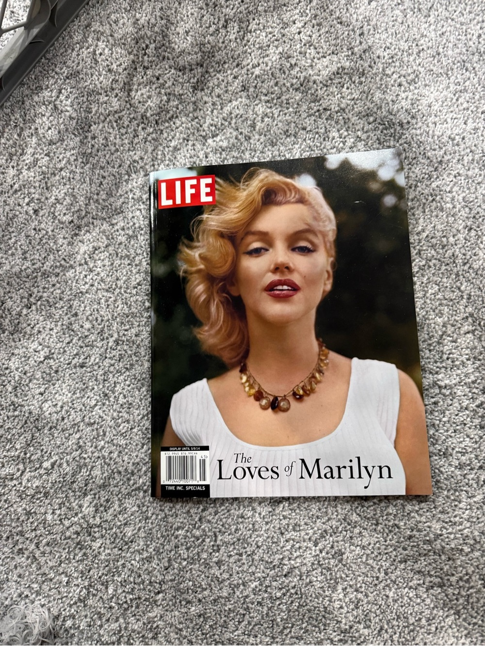 2014 LOVES OF MARILYN MONROE collectors edition magazine  (LIFE)